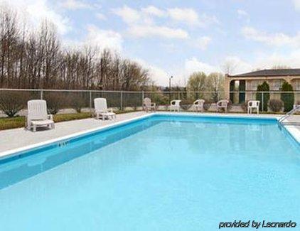 Days Inn By Wyndham White House Facilities photo
